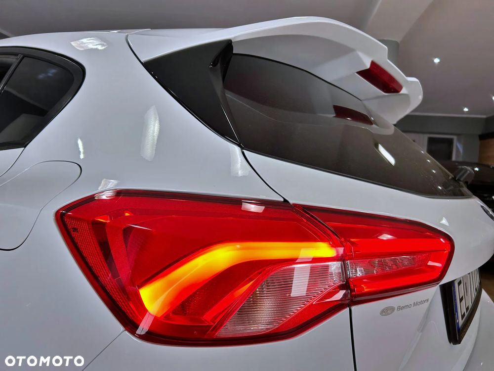Ford Focus 2.3 EcoBoost ST Edition - 31