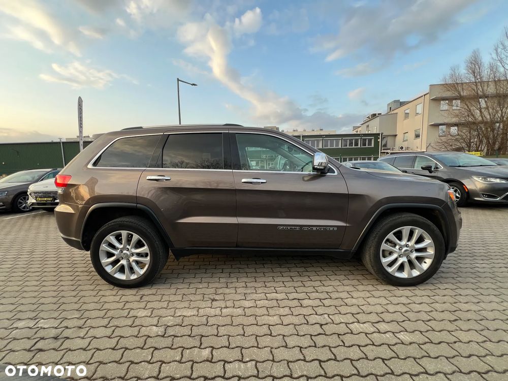 Jeep Grand Cherokee - 9