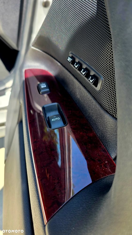 Lexus IS 220 D Prestige - 19