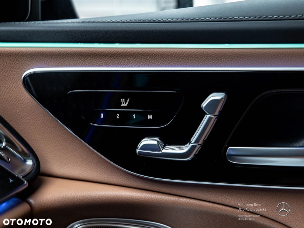 Mercedes-Benz Klasa E 220 d mHEV 4-Matic AMG 9G-Tronic - 8