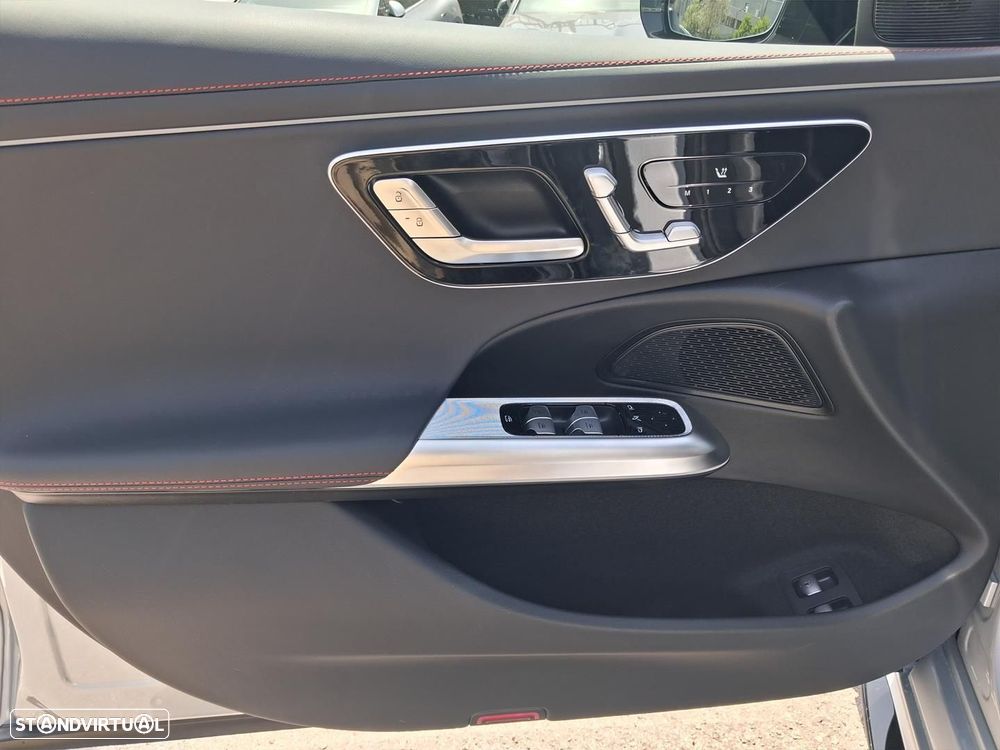 Mercedes-Benz E 53 AMG Hybrid 4Matic+ - 9