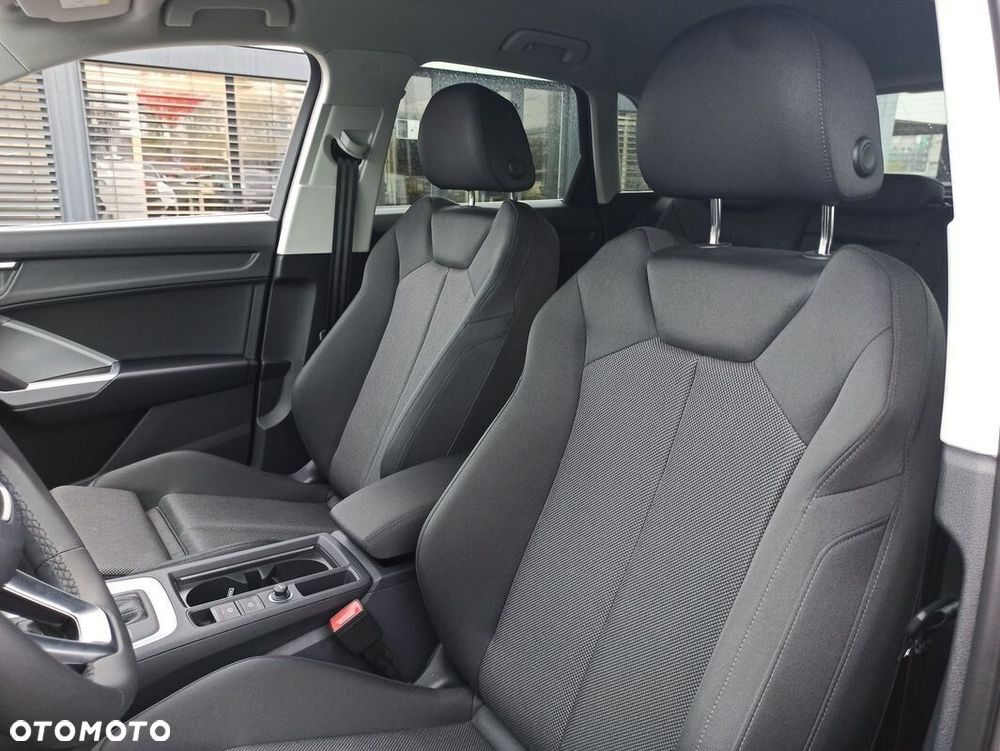 Audi Q3 35 TFSI S tronic - 17
