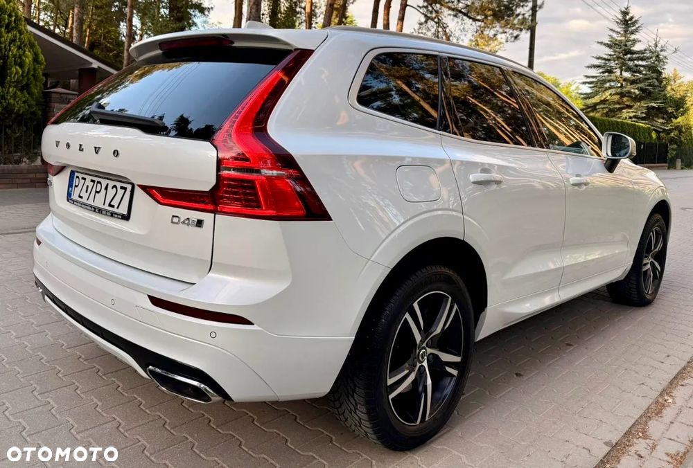 Volvo XC 60 D4 AWD R-Design - 4