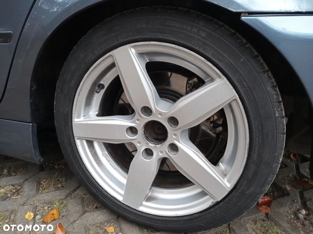 BMW Seria 3 328i - 11