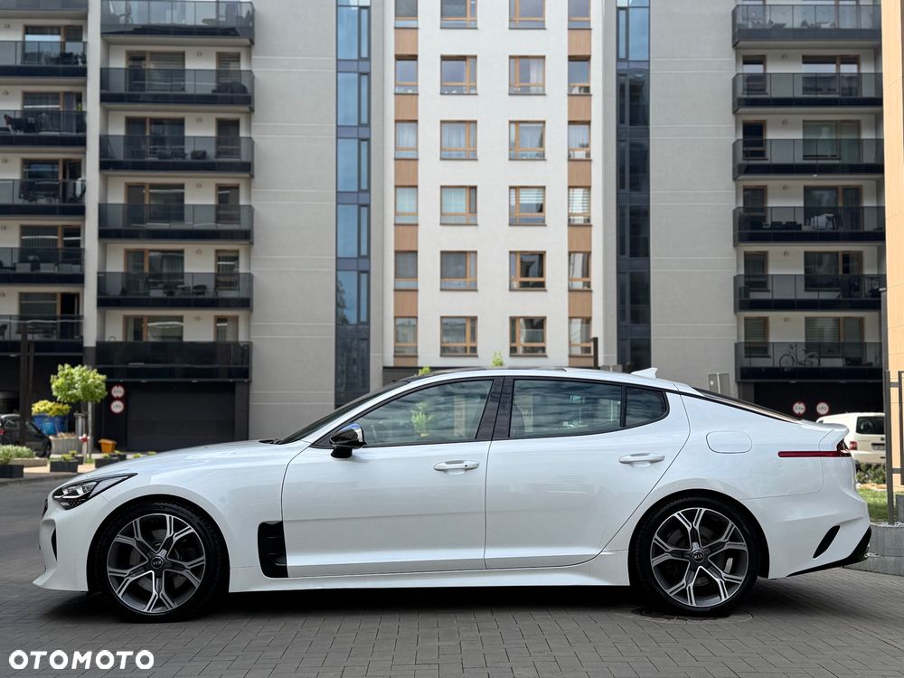 Kia Stinger 2.0 T-GDI GT Line - 6