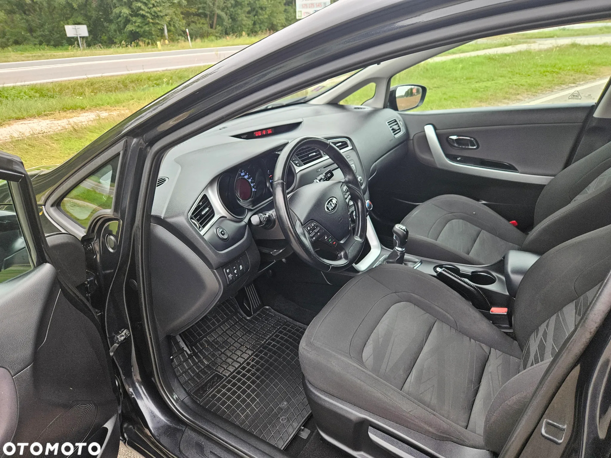Kia Ceed 1.4 CVVT Dream-Team Edition - 25