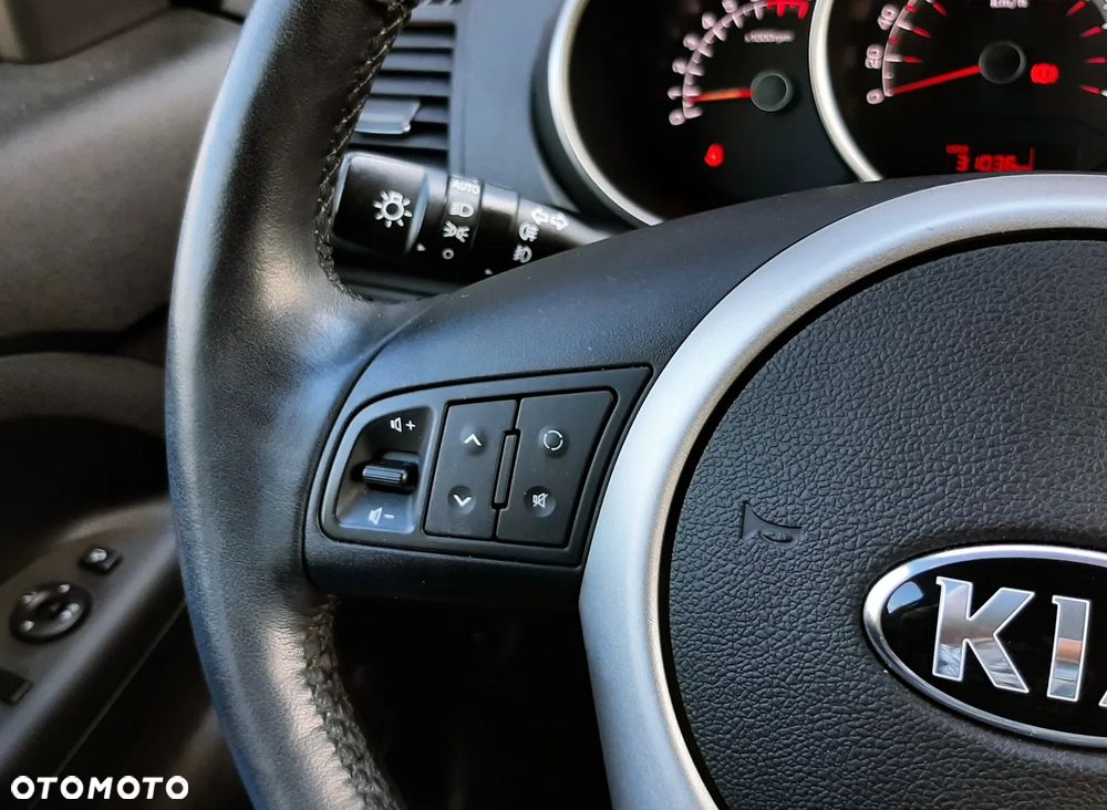 Kia Venga 1.6 L - 34