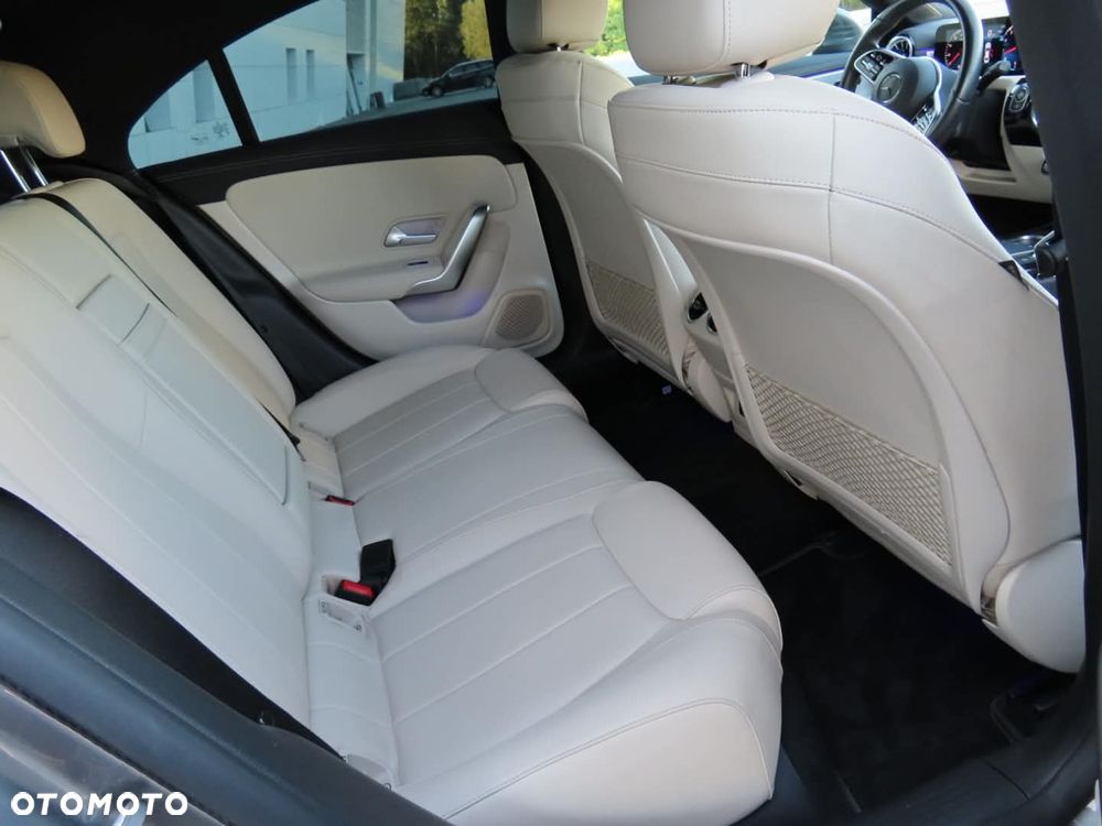 Mercedes-Benz CLA 250 7G-DCT Edition 2020 - 12