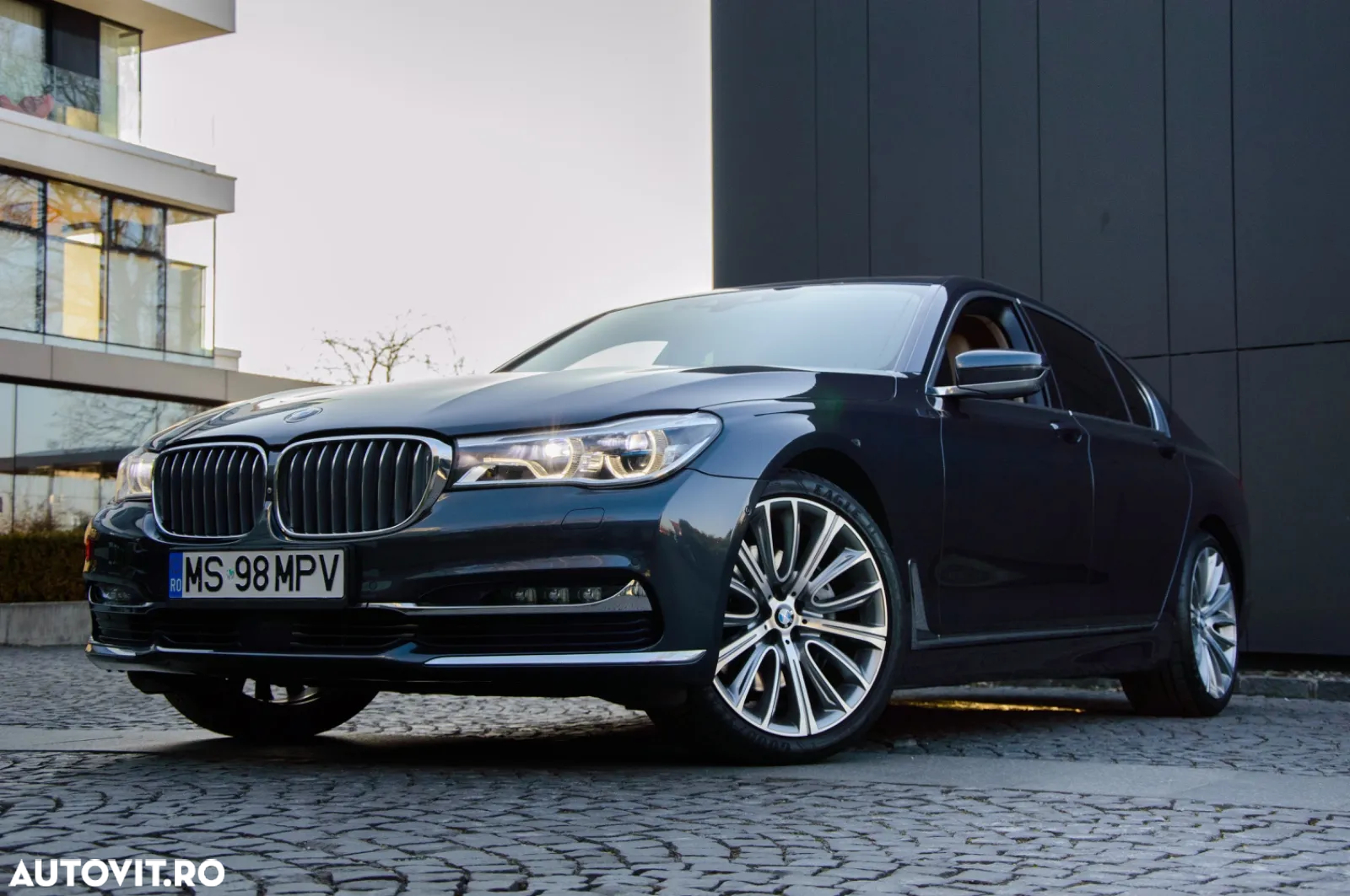BMW Seria 7 740d xDrive - 13