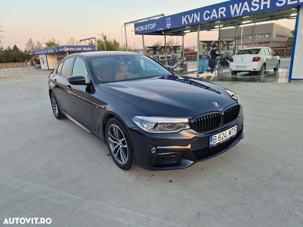 BMW Seria 5 530i xDrive AT - 11