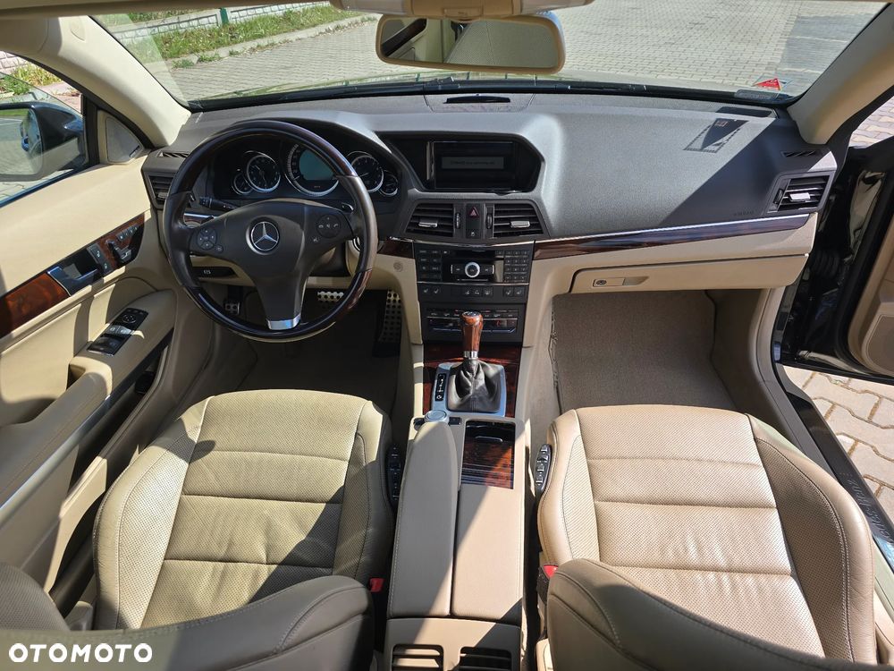 Mercedes-Benz Klasa E - 27