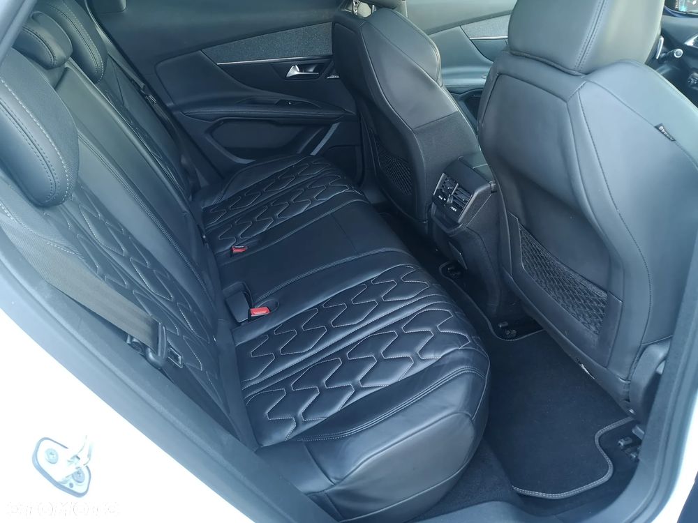 Peugeot 3008 1.6 PureTech Hybrid PHEV Allure Pack S&S EAT8 - 30