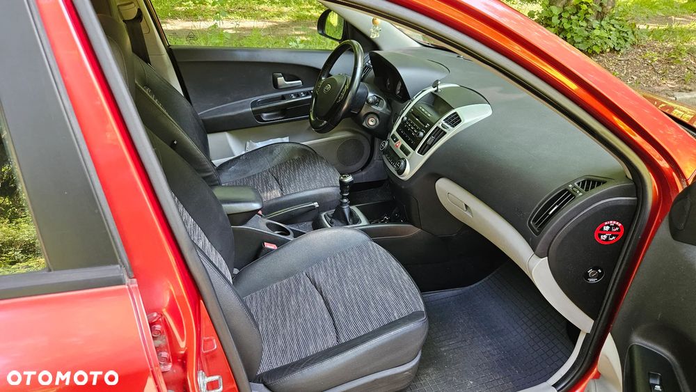 Kia Ceed 1.6 Optimum + - 14