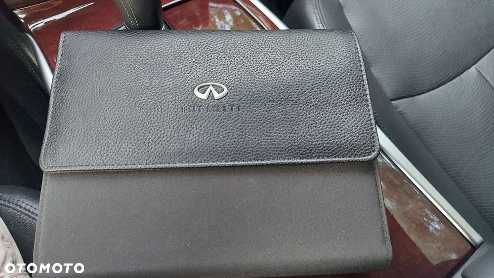 Infiniti Q70 2.2d Premium - 23