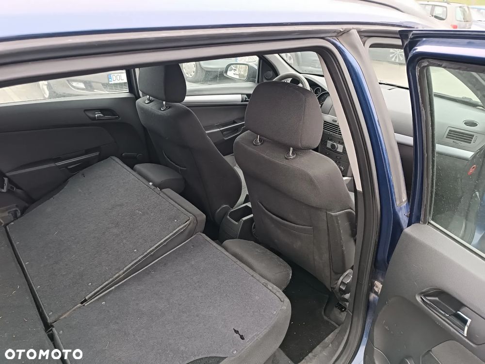 Opel Astra III 1.9 CDTI - 11