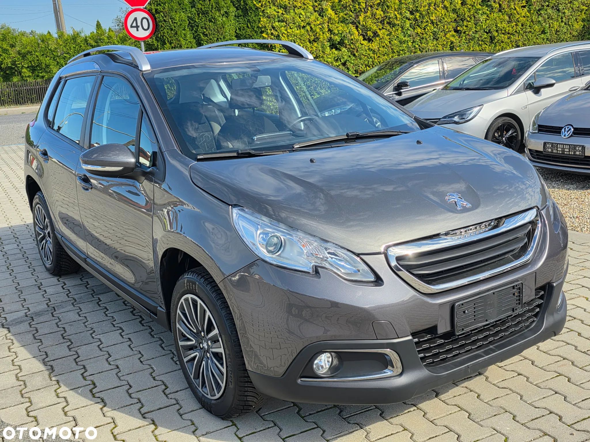 Peugeot 2008 - 1