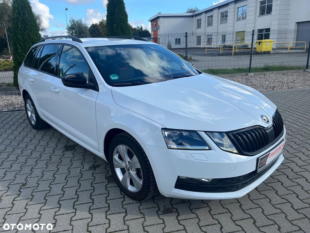 Skoda Octavia 2.0 TDI DSG Sportline - 4