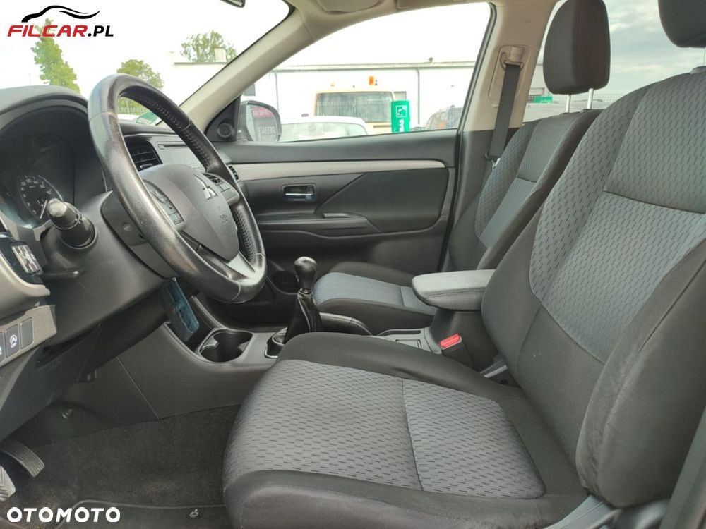 Mitsubishi Outlander - 6