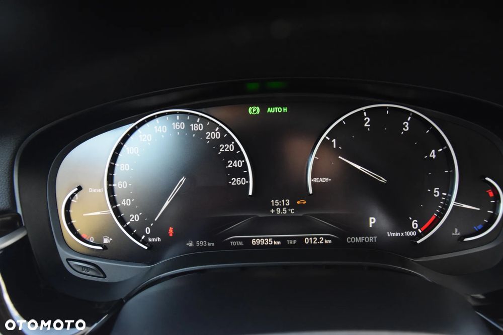 BMW Seria 5 520d xDrive Luxury Line - 25