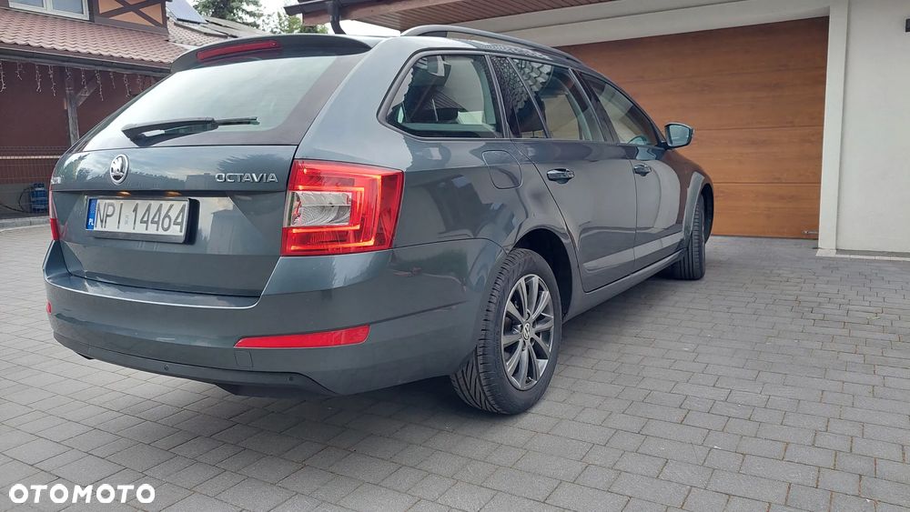 Skoda Octavia 2.0 TDI Ambition DSG - 30