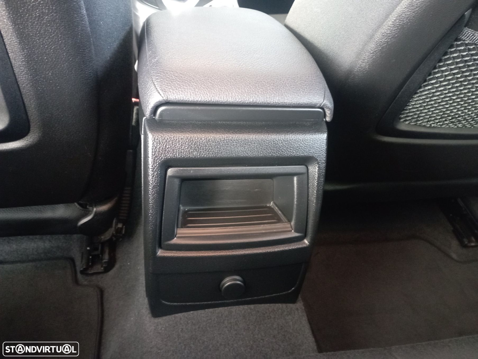 BMW 116 d Advantage Auto - 24