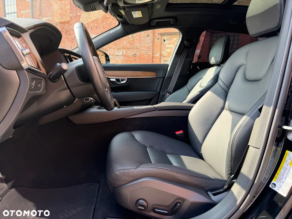 Volvo S90 - 26