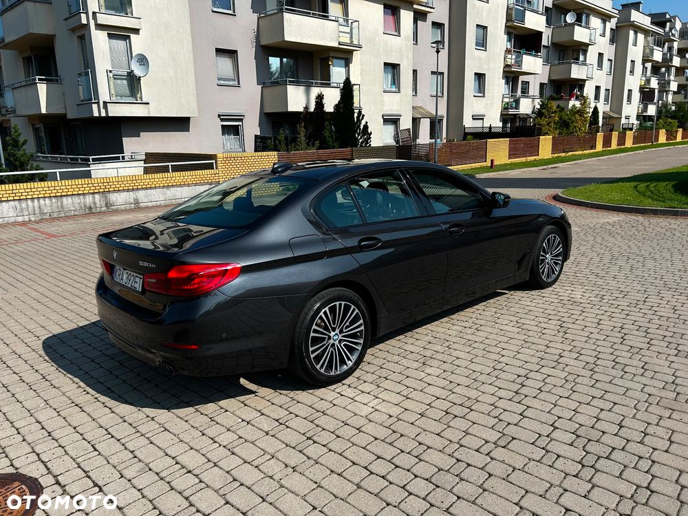 BMW Seria 5 530e iPerformance Luxury Line - 12