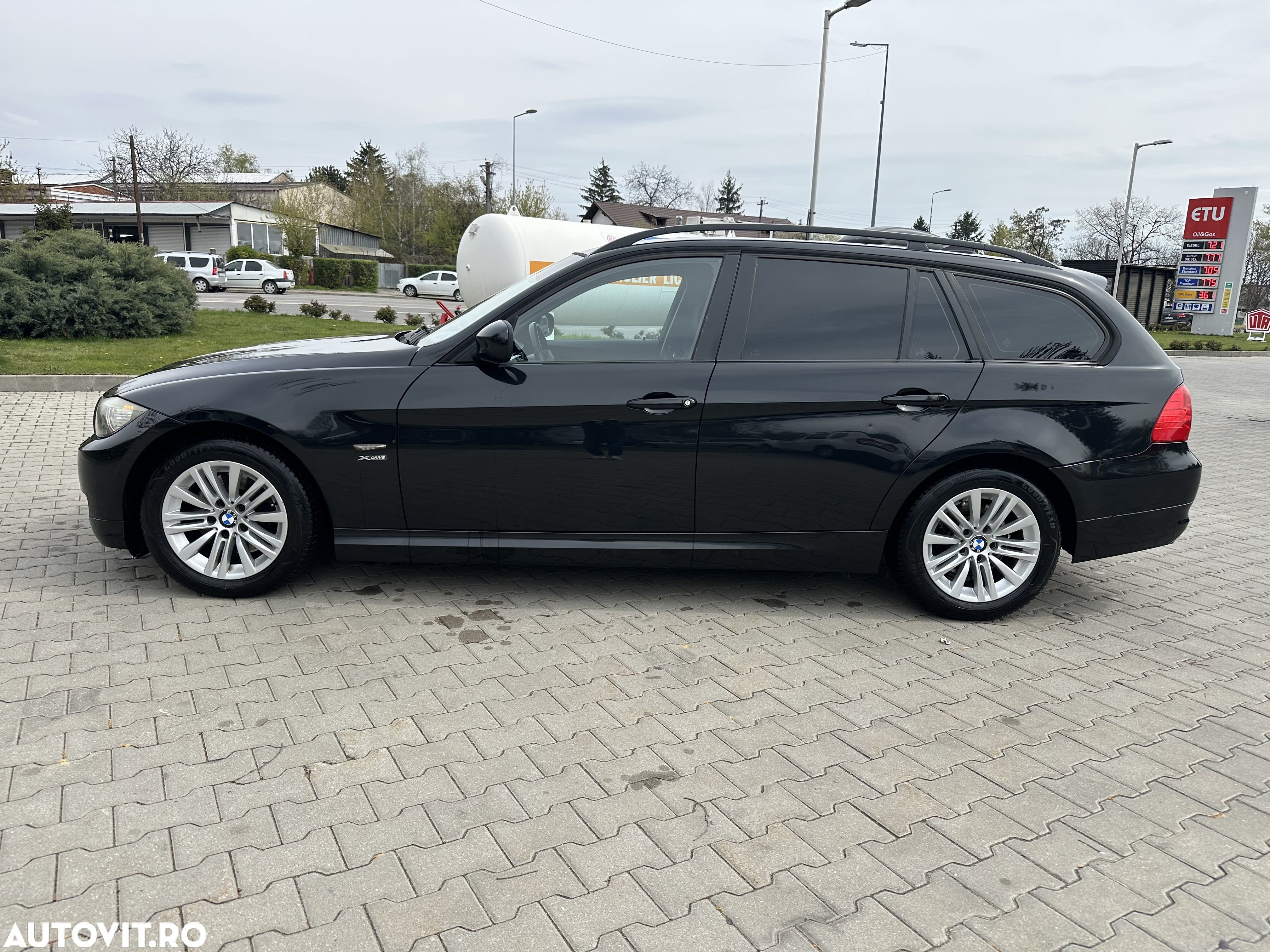 BMW Seria 3 320d xDrive DPF Touring - 7