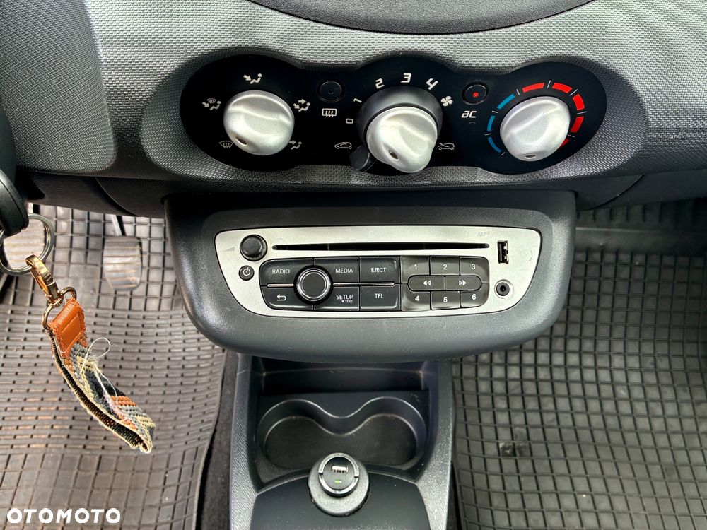 Renault Twingo 1.2i 16V Expression - 28