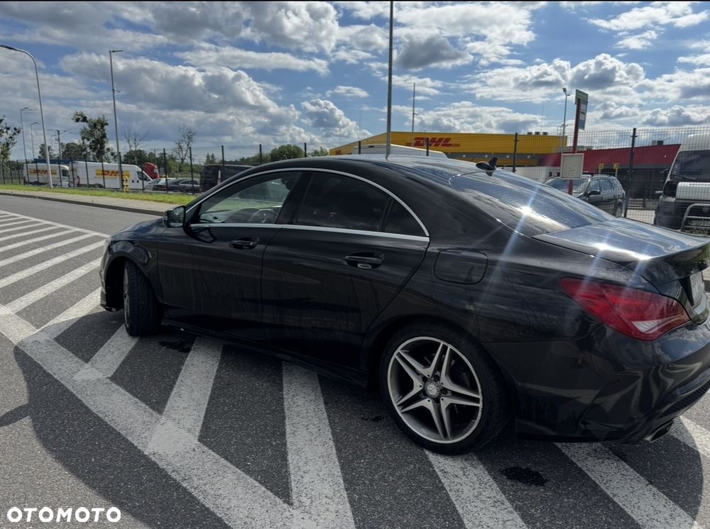 Mercedes-Benz CLA 180 7G-DCT AMG Line - 3