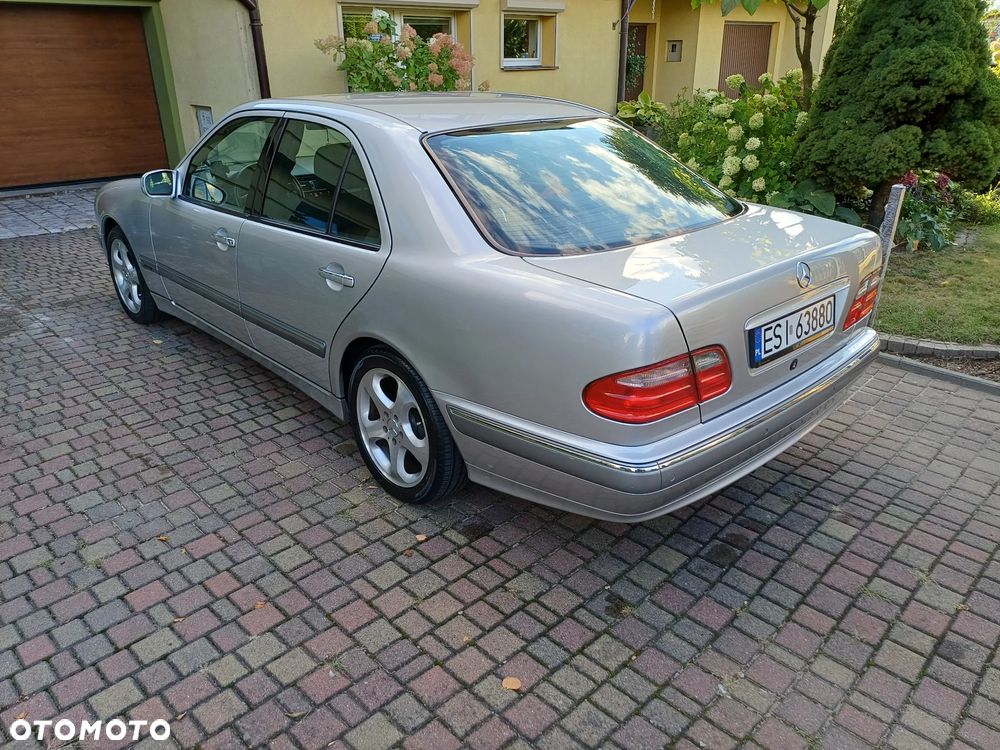 Mercedes-Benz Klasa E - 5