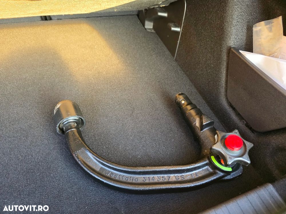 Citroën C4 PureTech 130 Stop&Start EAT8 PLUS - 18