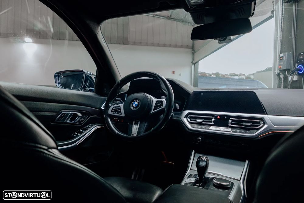 BMW 330 i Pack M Shadow Auto - 28