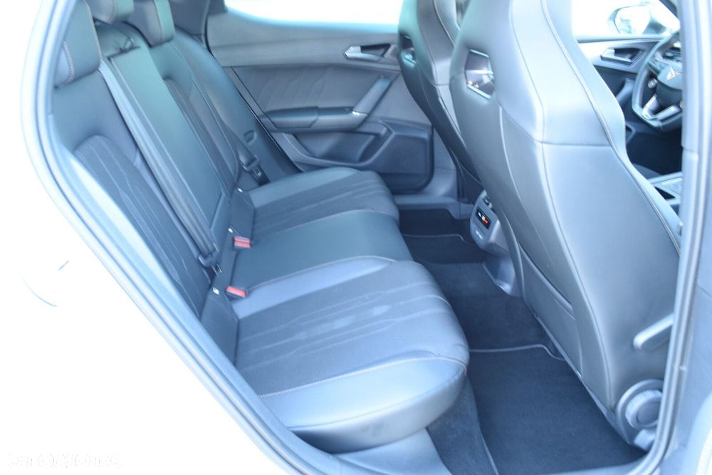 Cupra Leon 2.0 TSI DSG - 32