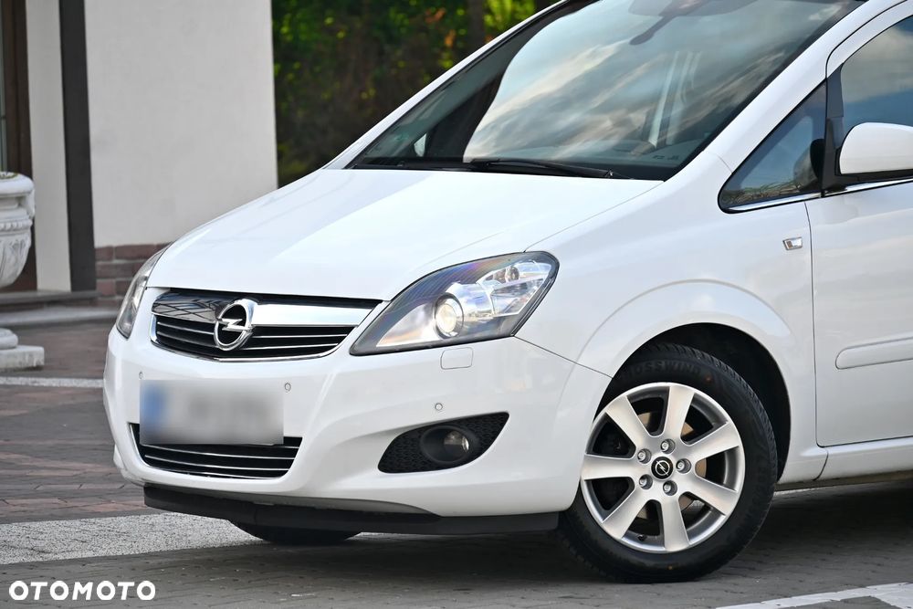 Opel Zafira 1.8 Cosmo - 10