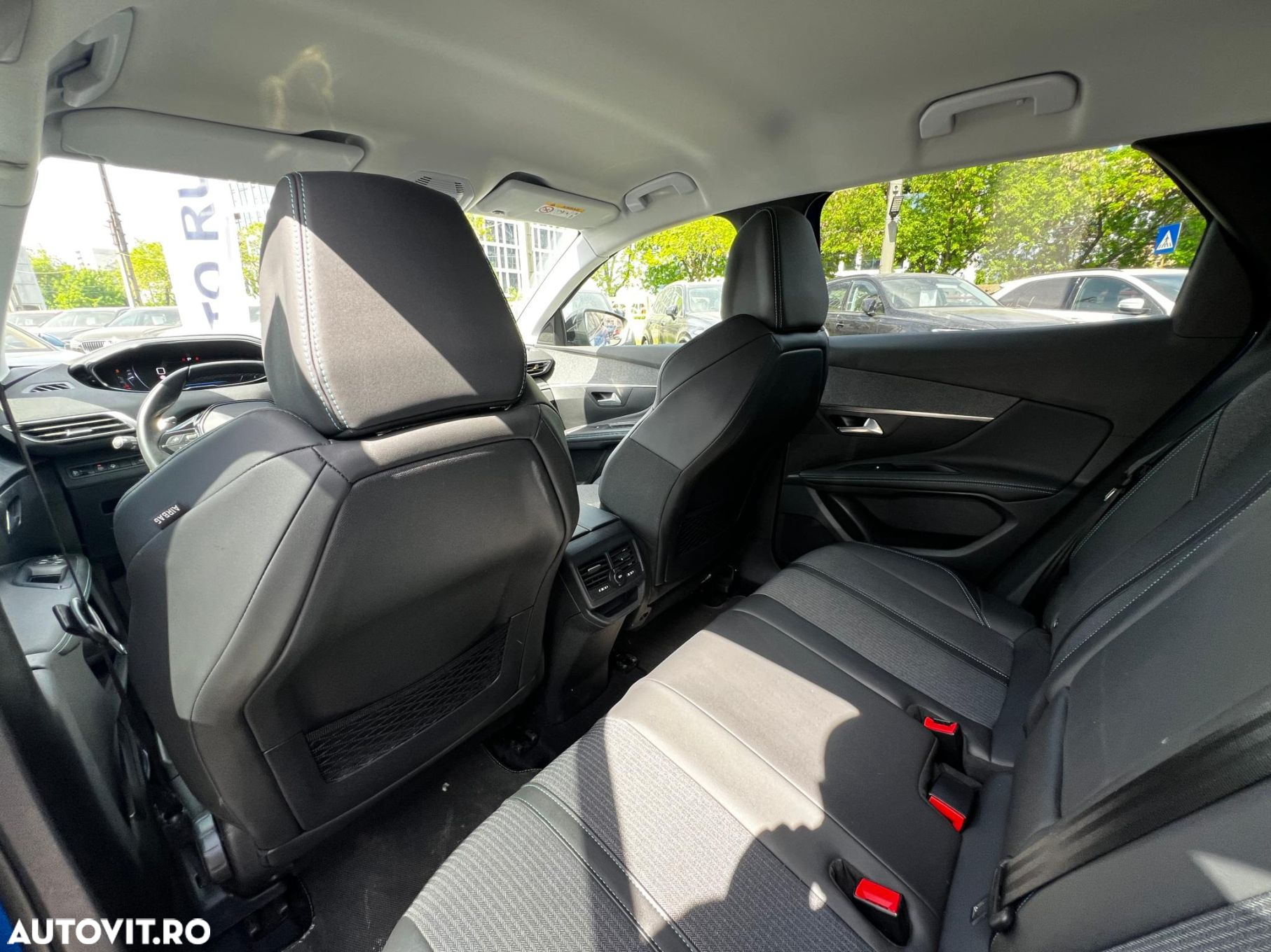 Peugeot 3008 PureTech 130 Stop & Start EAT6 Allure - 19