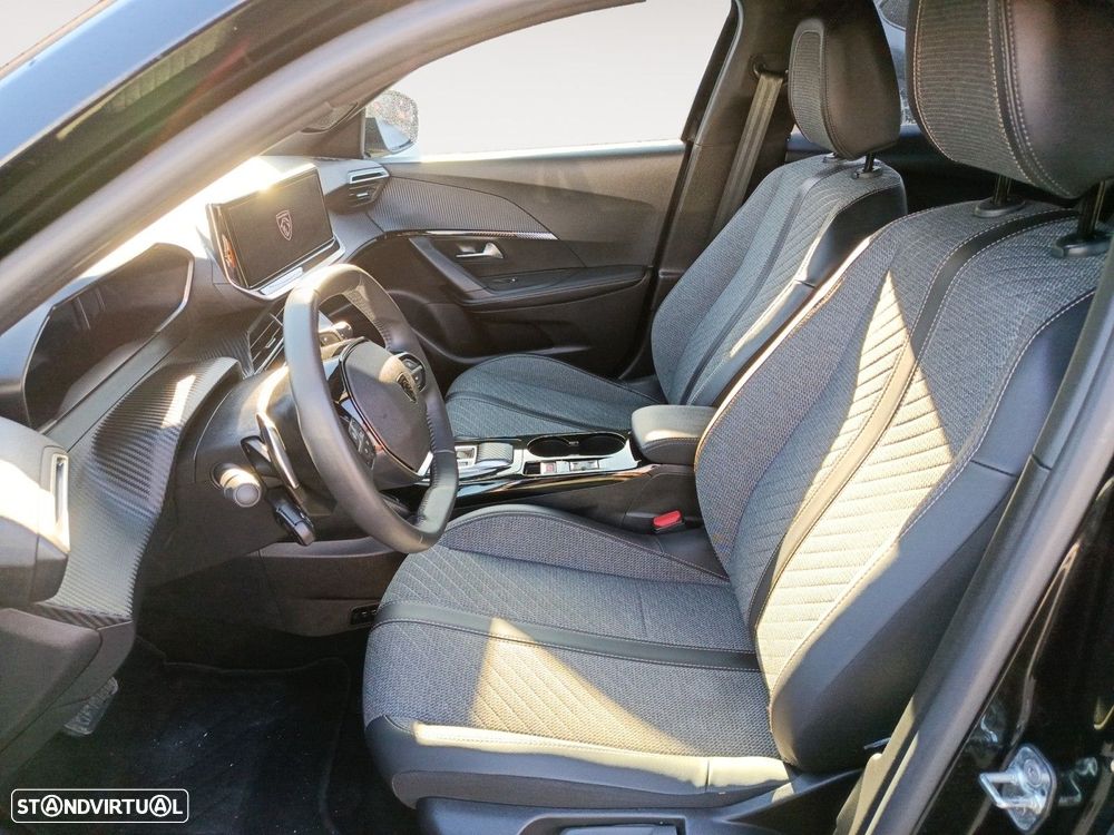 Peugeot 2008 - 9