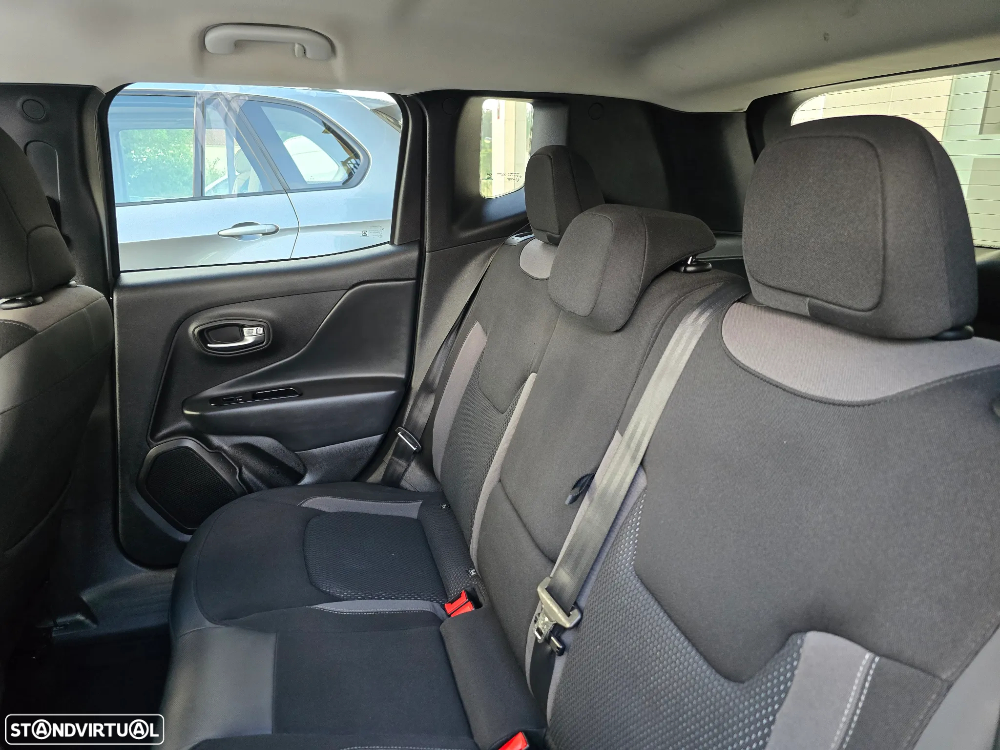 Jeep Renegade 1.3 TG 4Xe Upland - 15