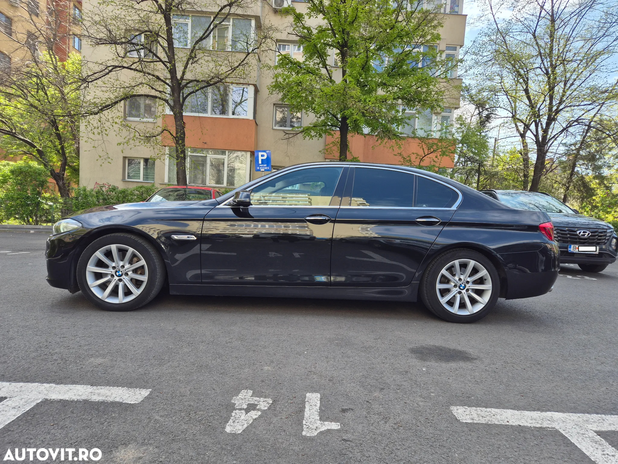 BMW Seria 5 525d xDrive AT - 2