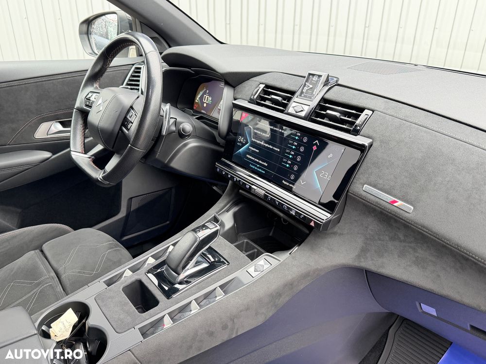 DS Automobiles DS 7 Crossback 1.6 PHeV AWD 300 EAT8 PERFORMANCE LINE + - 27