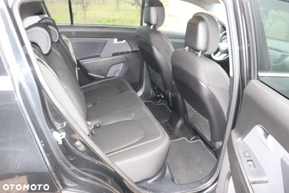 Kia Sportage 1.6 GDI Business Line L 2WD - 28