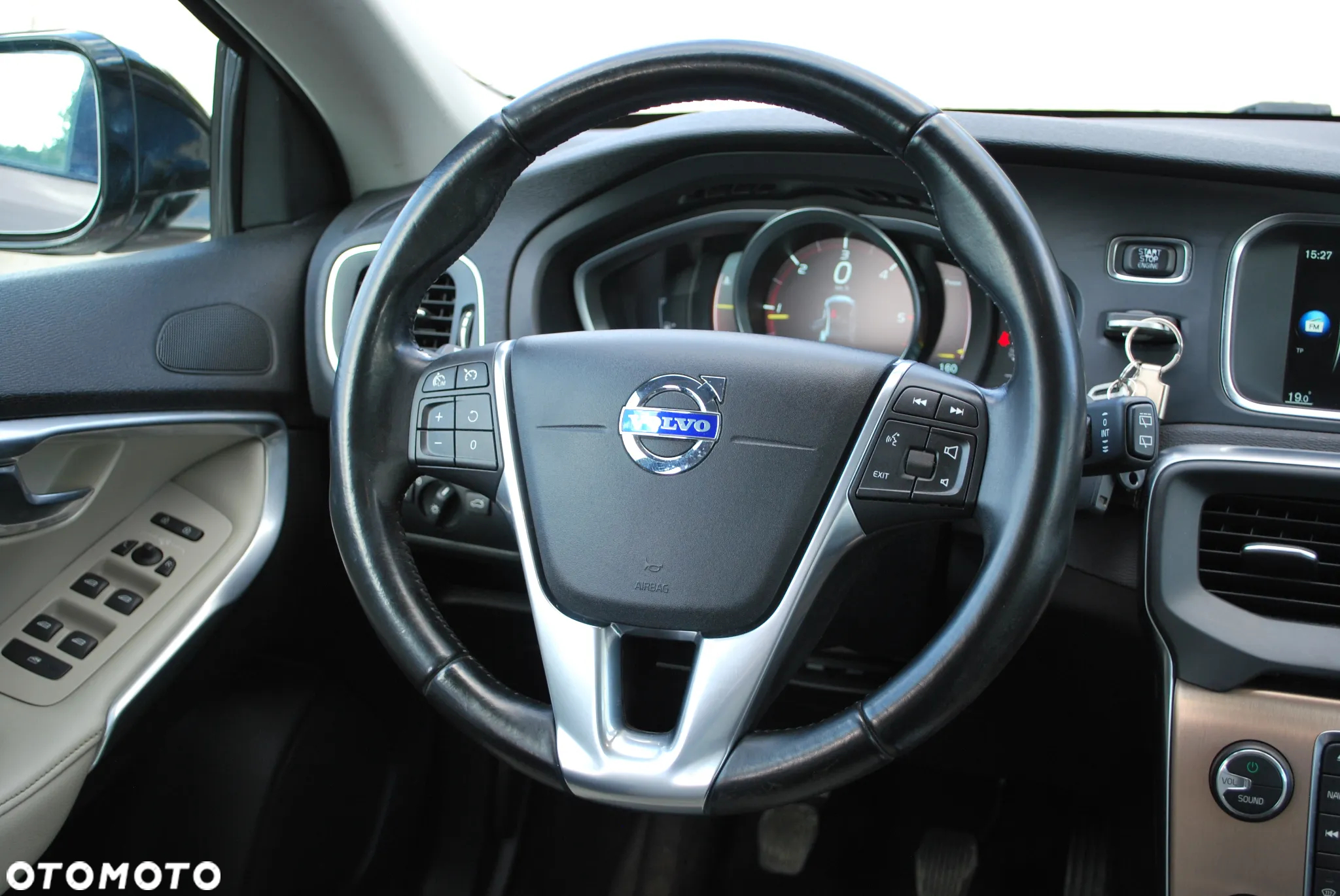 Volvo V40 Cross Country D4 Summum - 14