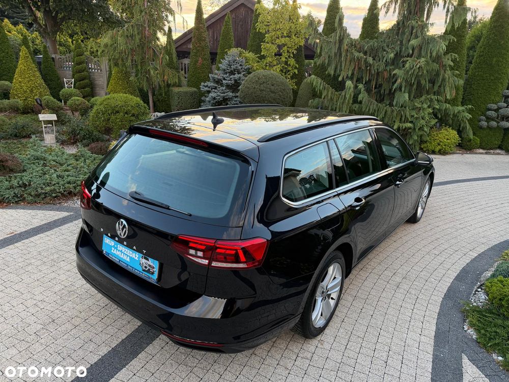 Volkswagen Passat 2.0 TDI SCR DSG Comfortline - 18
