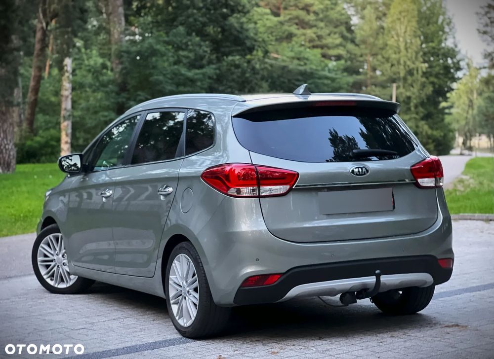 Kia Carens 1.7 CRDi 115 Dream-Team Edition - 24