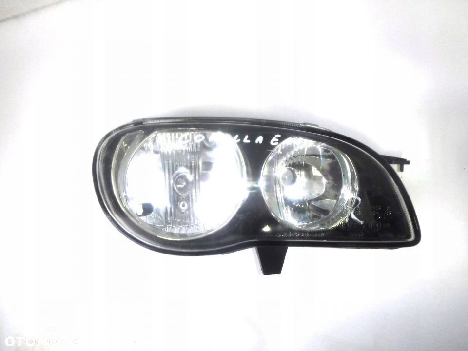 TOYOTA COROLLA E11 LIFT LAMPA PRZÓD PRAWA - 1
