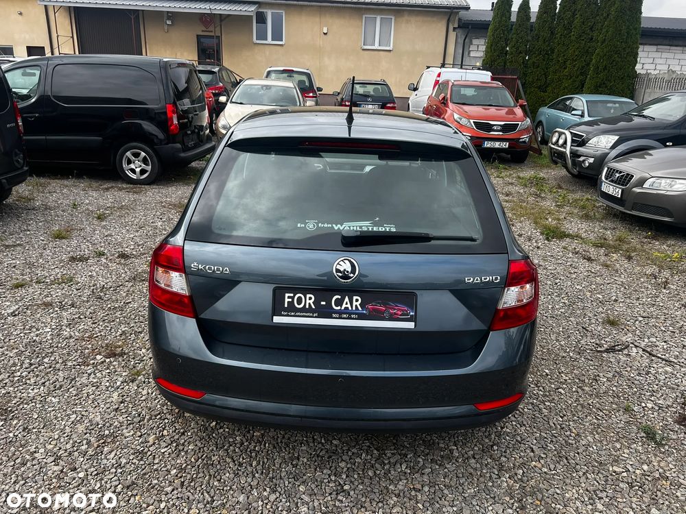 Skoda RAPID Spaceback 1.6 TDI Elegance - 10