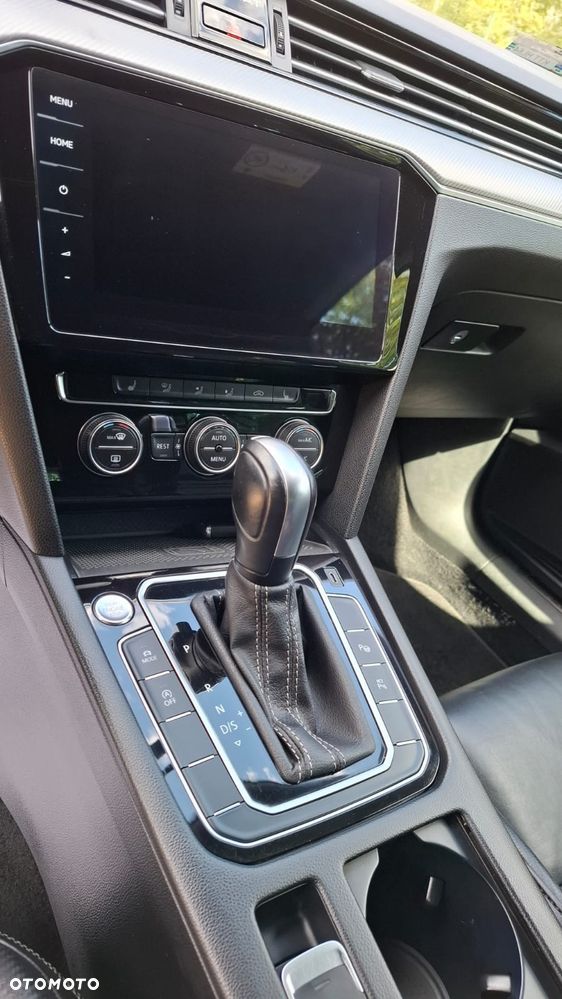Volkswagen Passat 2.0 TSI 4Mot R-Line Edition DSG - 11