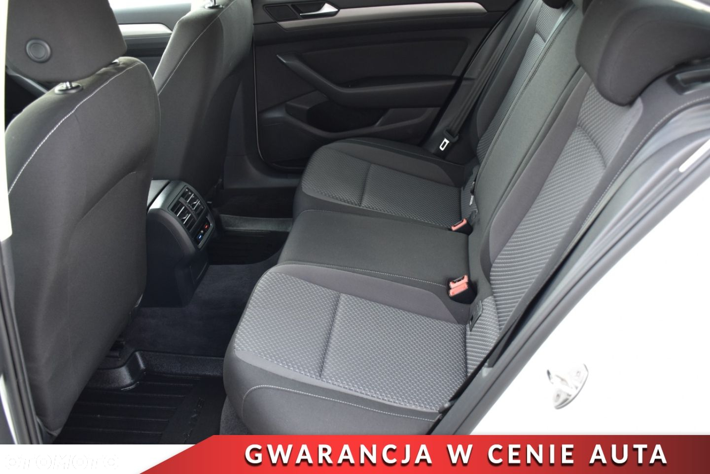Volkswagen Passat - 7
