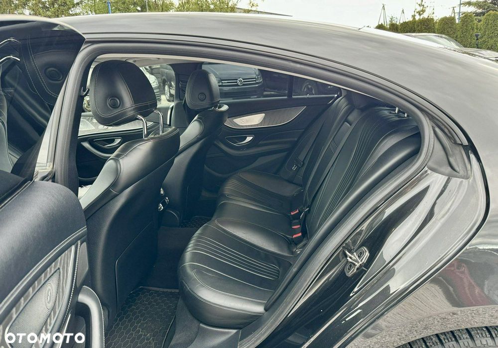 Mercedes-Benz CLS - 10