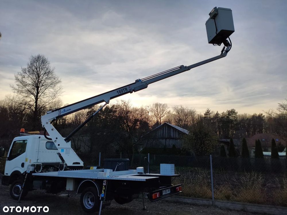 Nissan Cabstar NT400 35.13 - 11